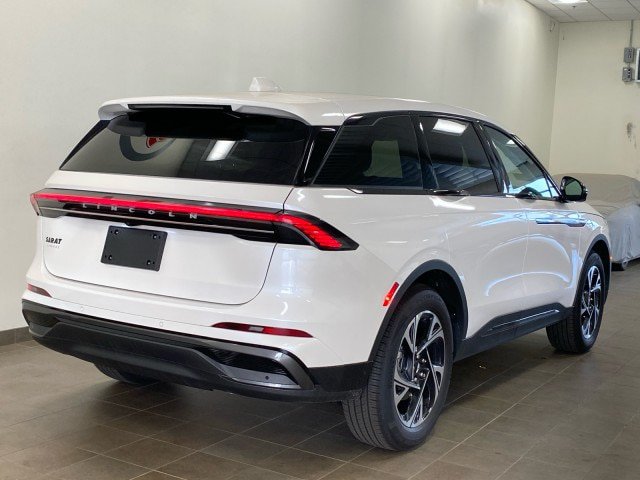 New 2026 Lincoln Nautilus Premier w/ Equipment Group 102A AWD/4WD image 7