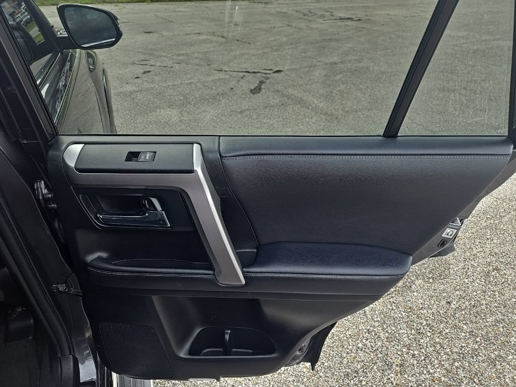 Used 2022 Toyota 4Runner Limited AWD/4WD image 20
