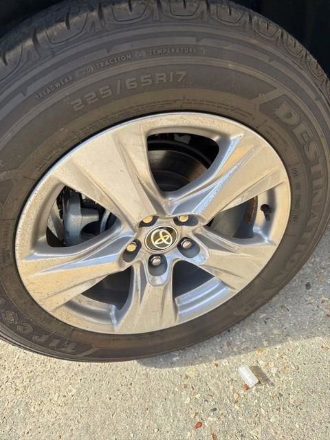 Used 2024 Toyota RAV4 XLE image 20