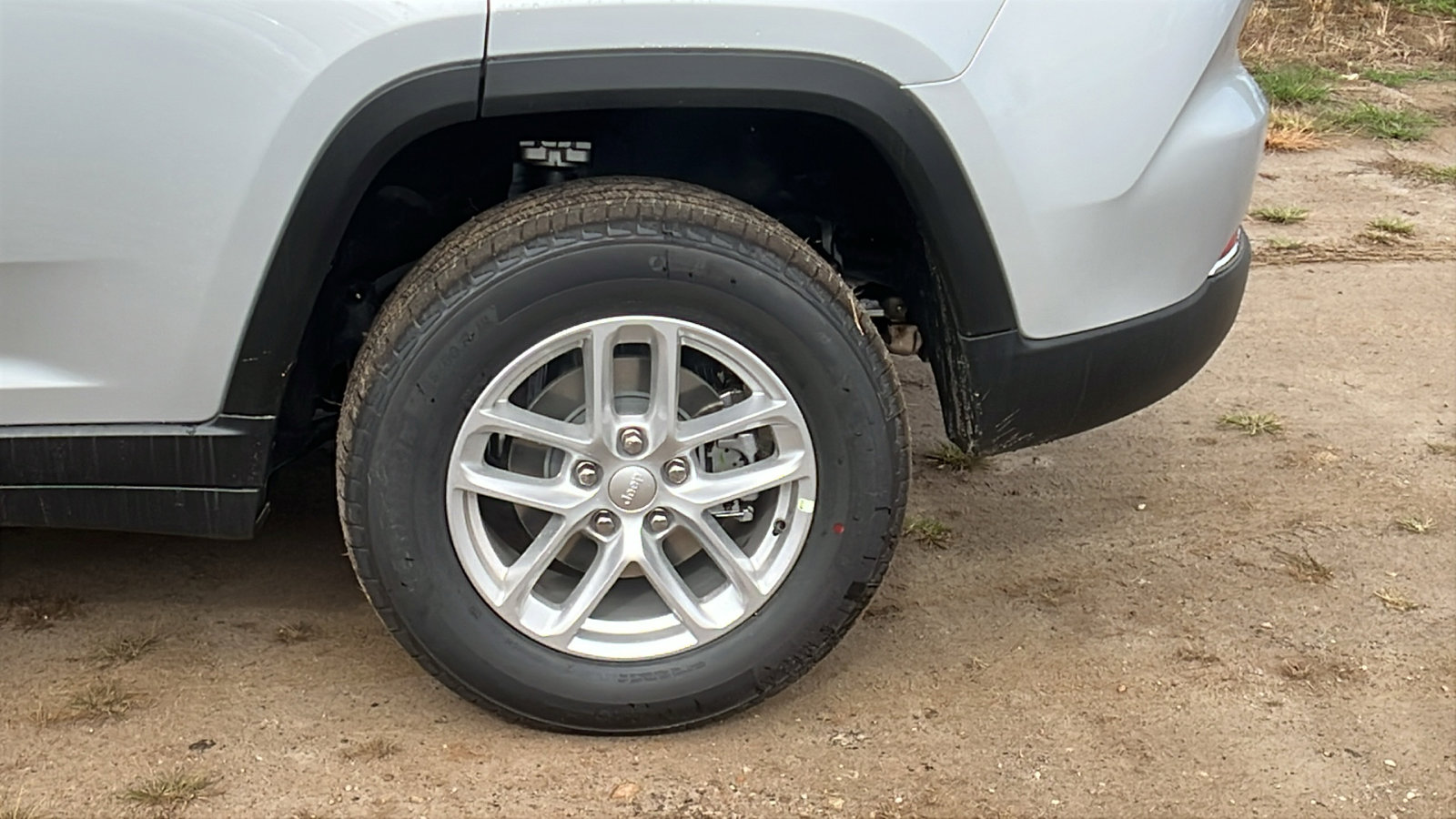 New 2025 Jeep Grand Cherokee Laredo X image 12