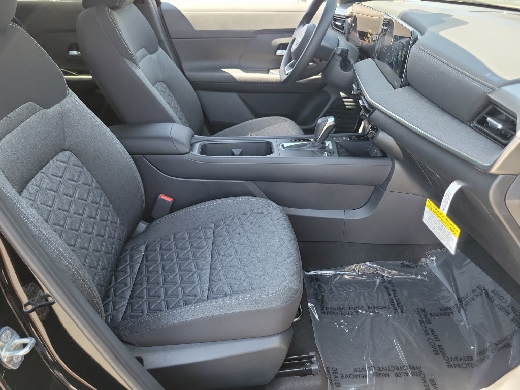 New 2026 Nissan Kicks SV w/ Charging Package FWD image 11