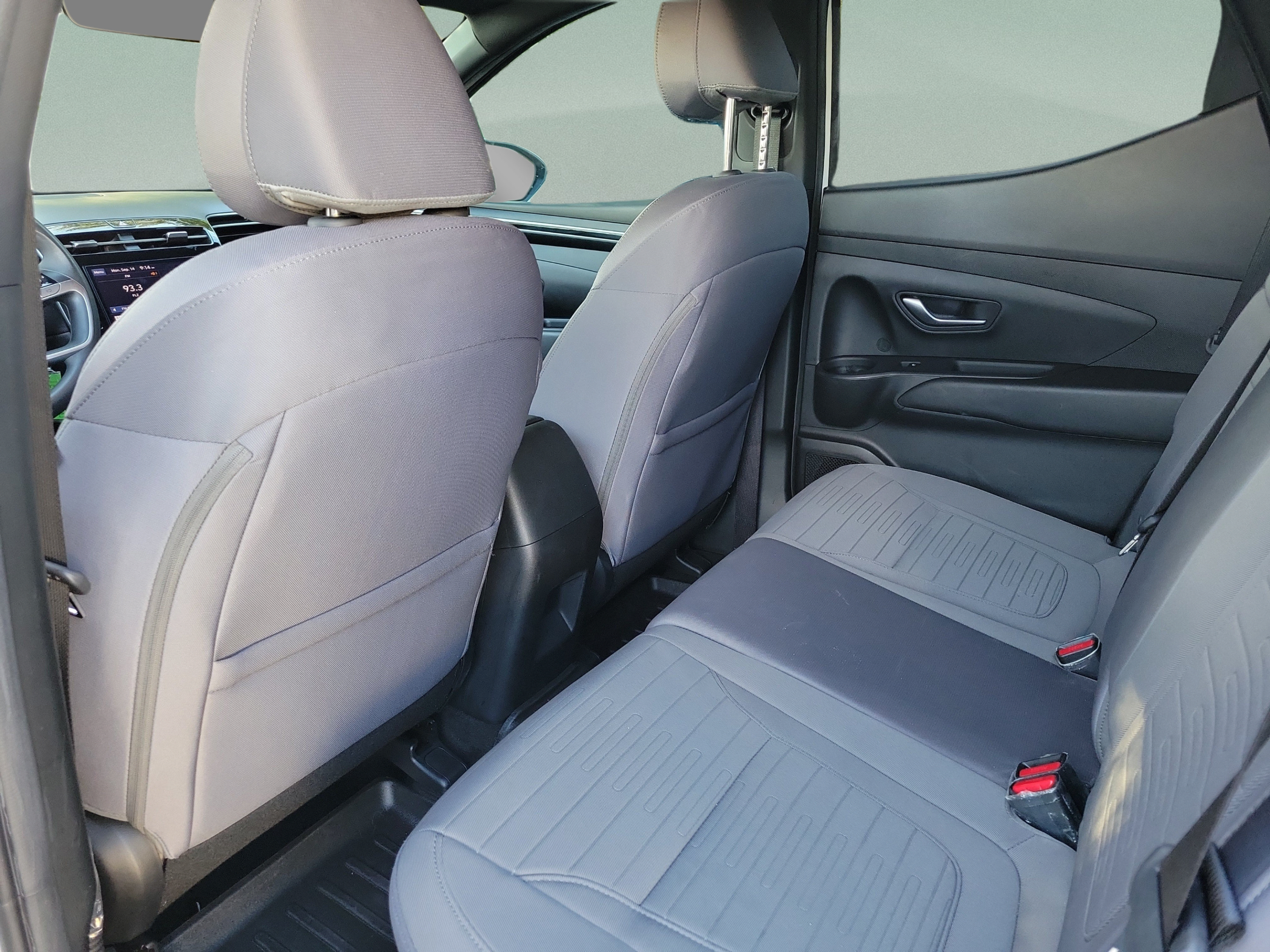 Used 2023 Hyundai Santa Cruz SE FWD image 6