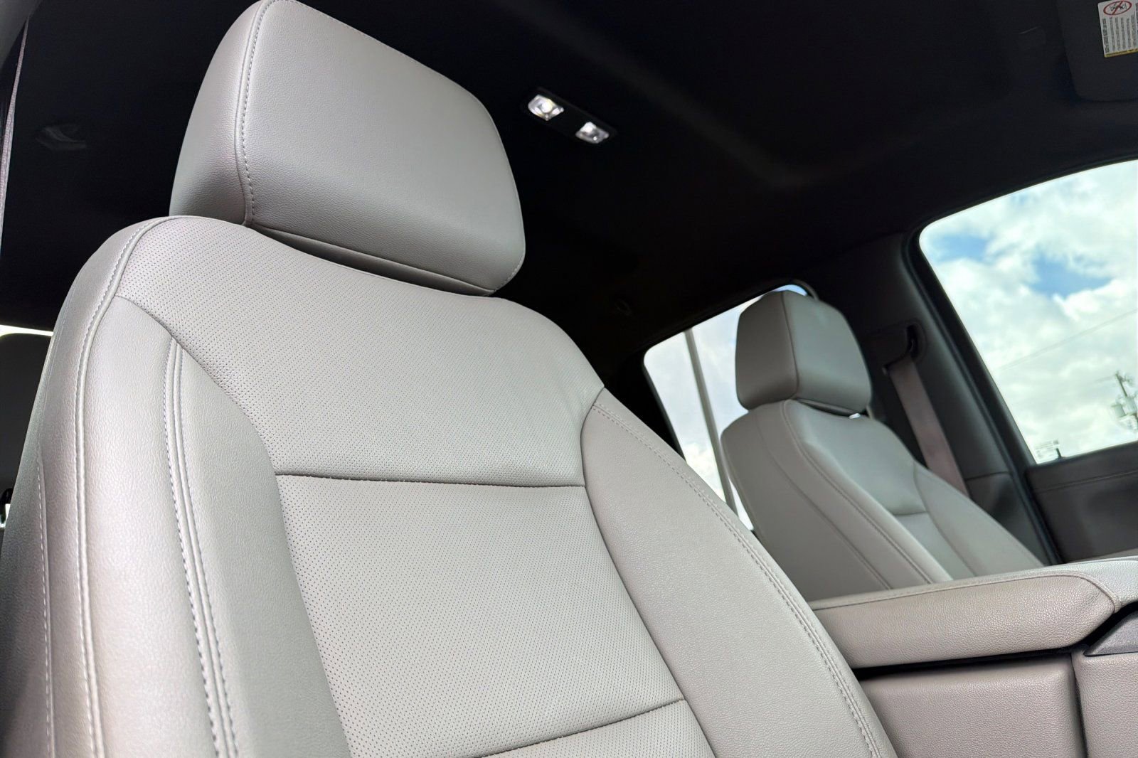 Used 2022 GMC Sierra 2500 SLT w/ Gooseneck/5TH Wheel Package image 19