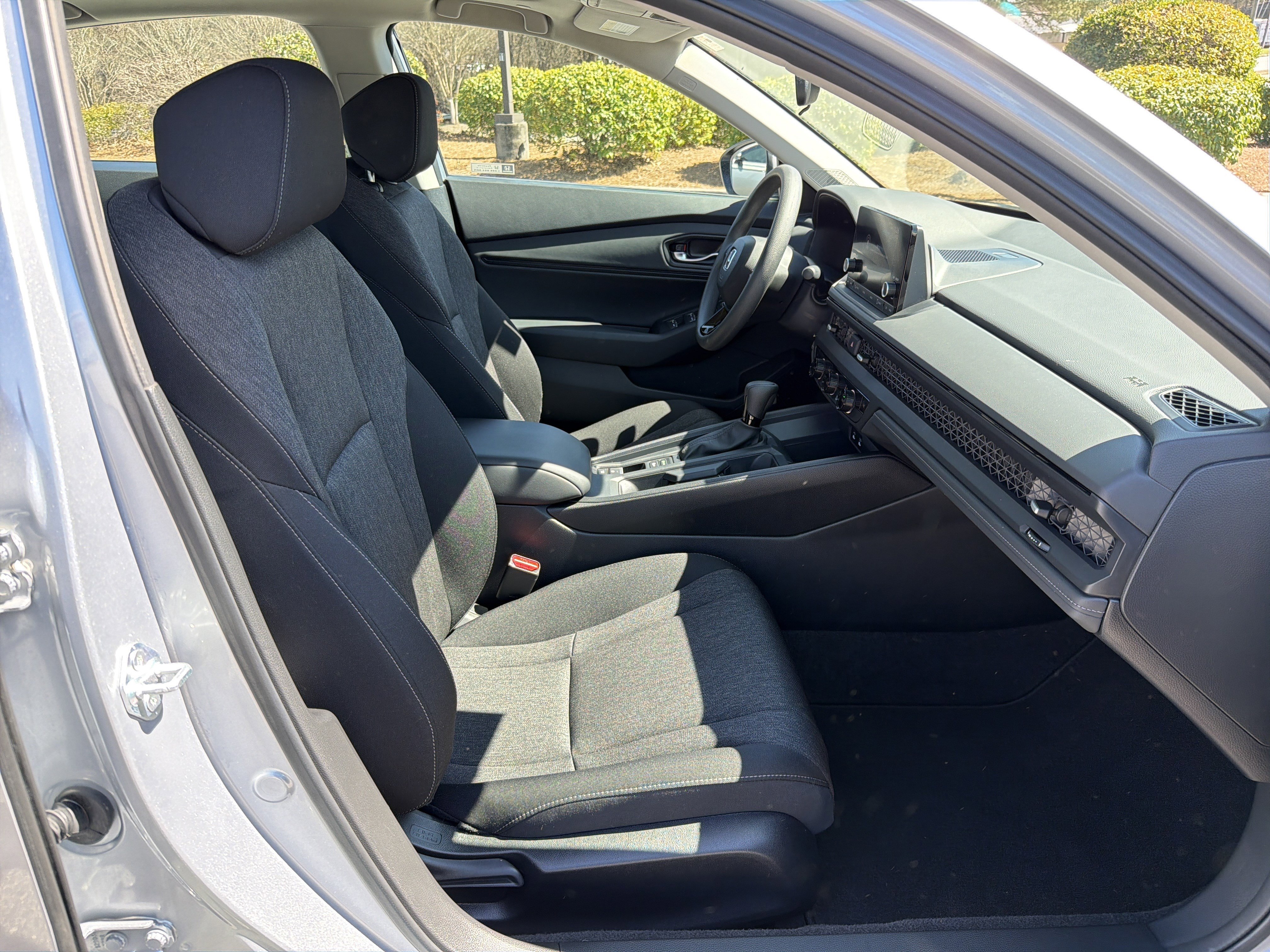 Used 2023 Honda Accord EX image 24