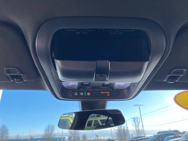 Used 2019 Cadillac XT4 Sport w/ Cold Weather Package AWD/4WD image 16