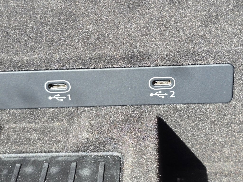 Used 2024 Audi A6 Premium Plus image 9