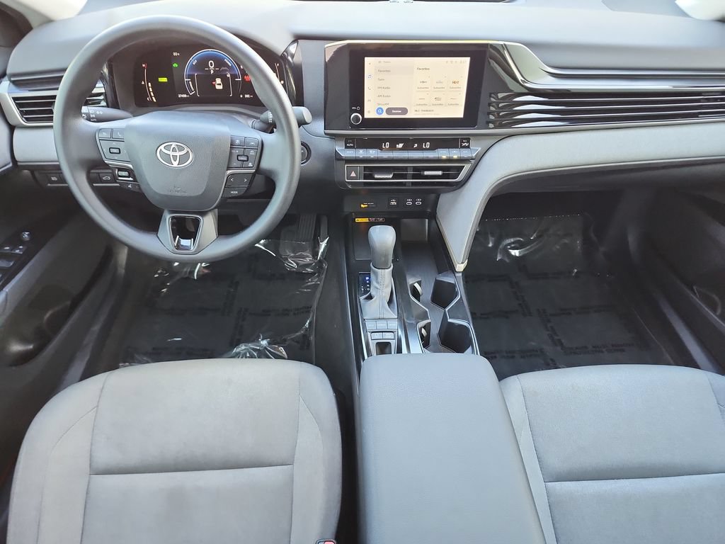 Used 2025 Toyota Camry LE FWD image 18