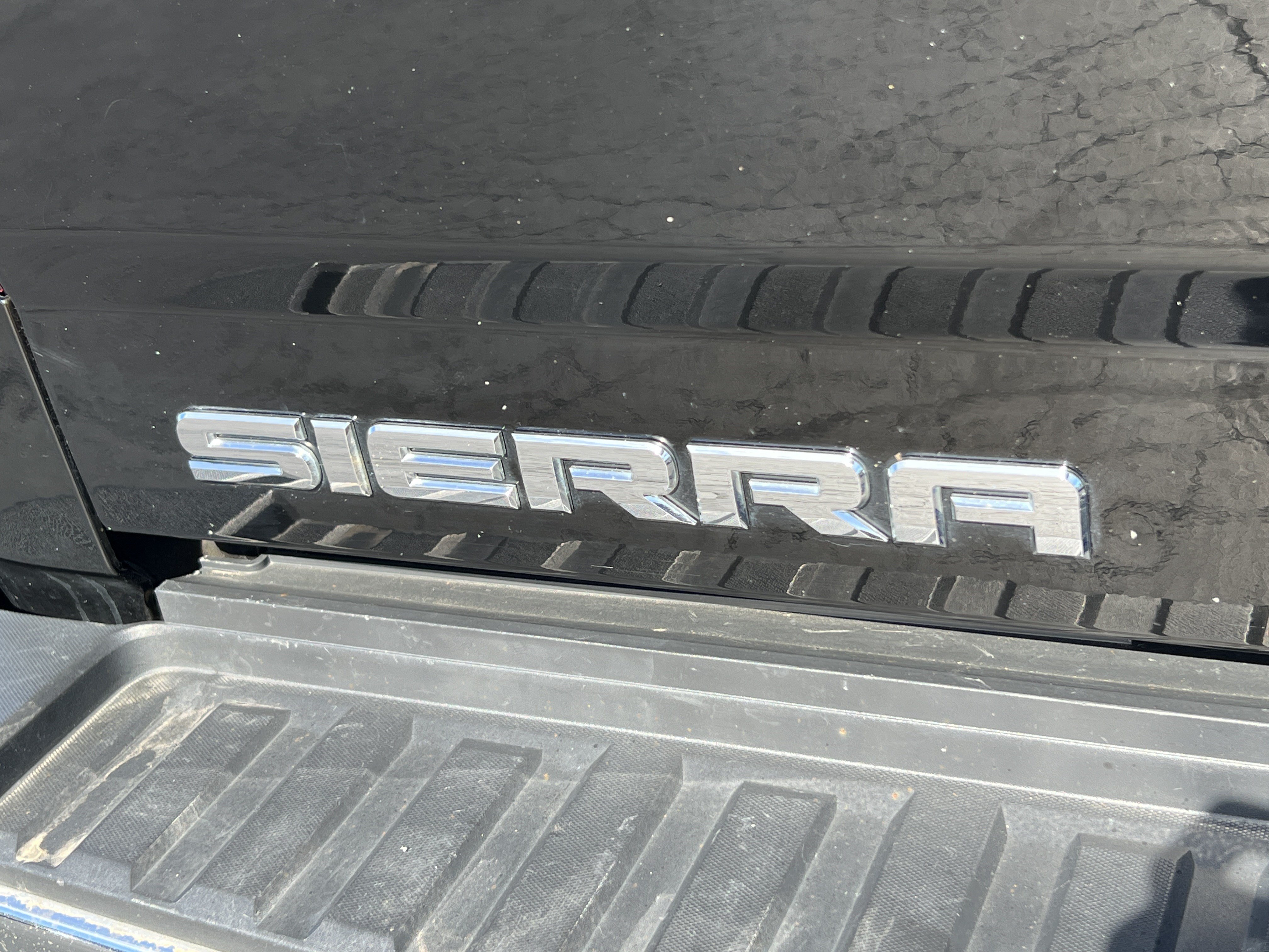 Used 2015 GMC Sierra 3500 SLT AWD/4WD image 9