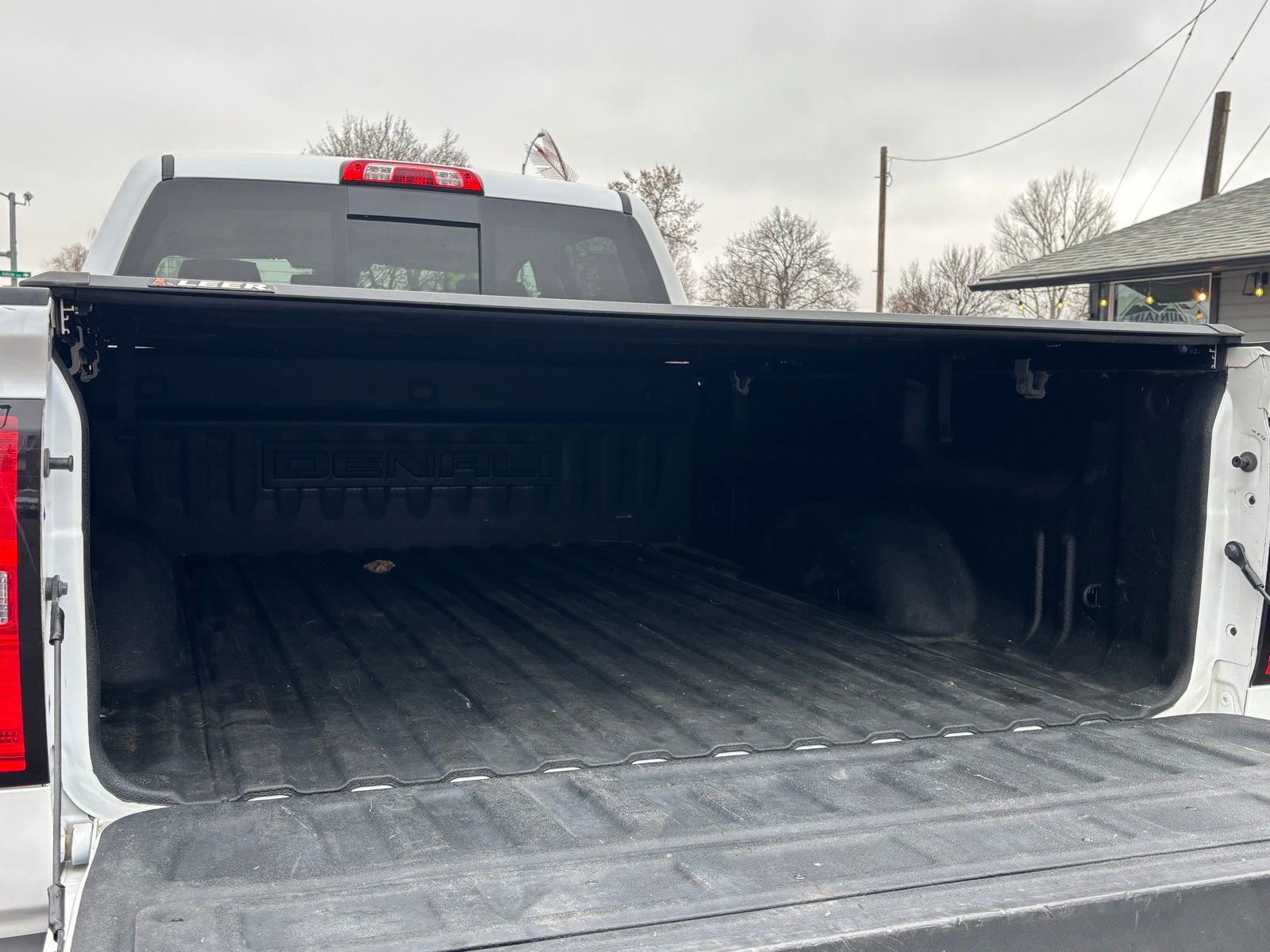 Used 2018 GMC Sierra 3500 Denali w/ Suspension Package, Off-Road AWD/4WD image 9