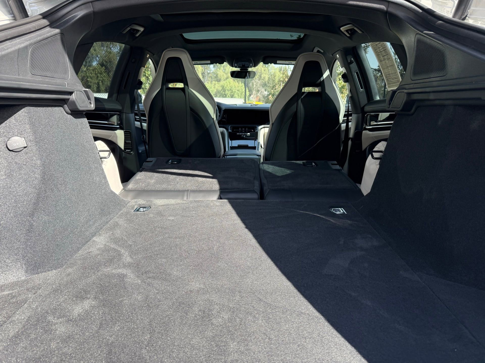 Certified 2026 Porsche Panamera image 33