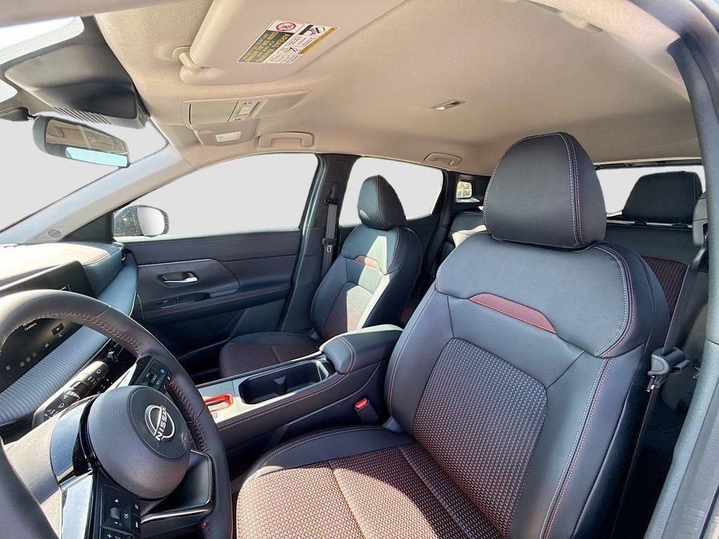 New 2026 Nissan Kicks SR w/ Illumination Package FWD image 19