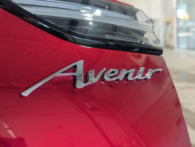 Used 2023 Buick Envision Avenir image 37