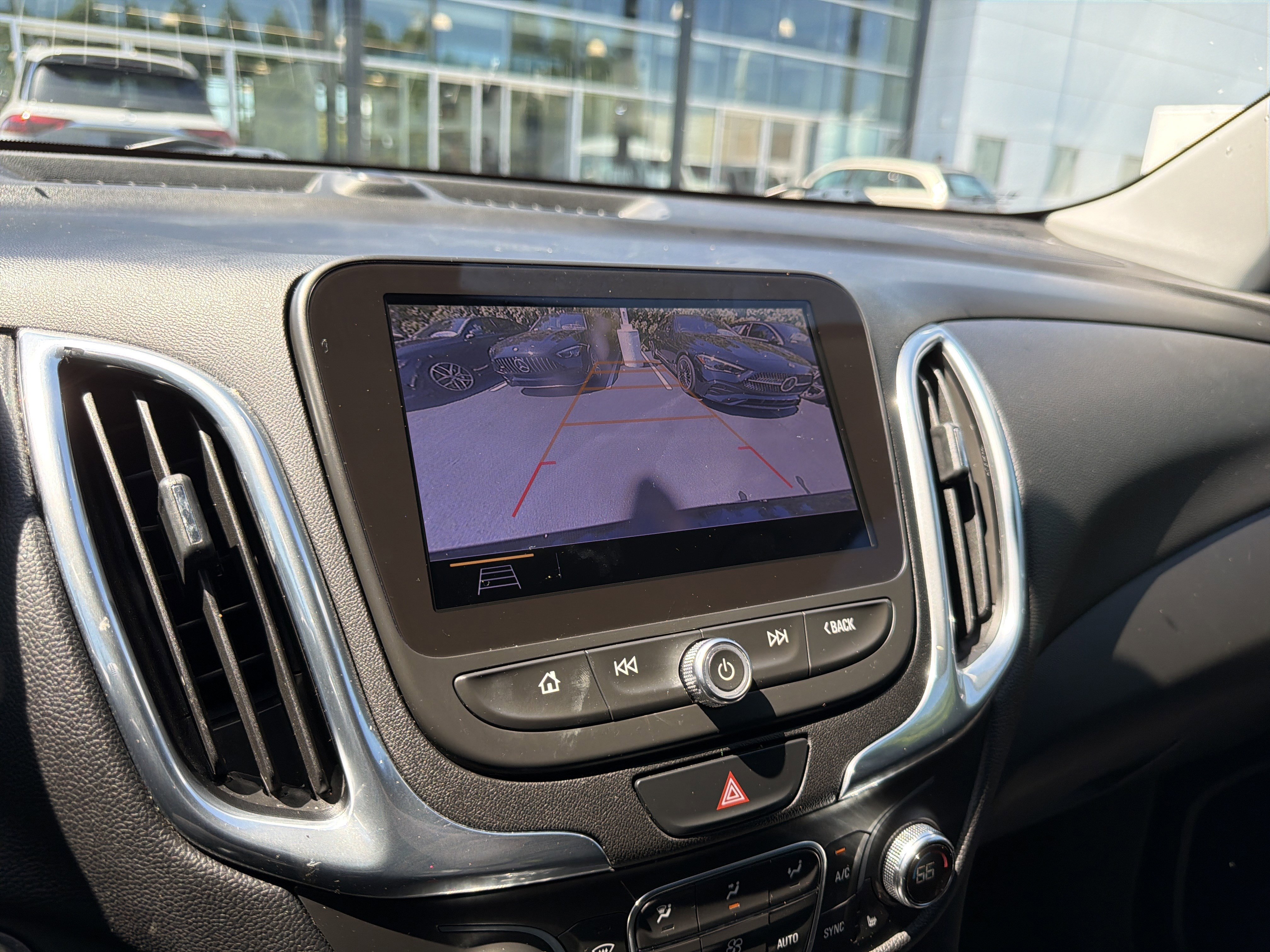Used 2020 Chevrolet Equinox LT w/ Midnight Edition FWD image 25