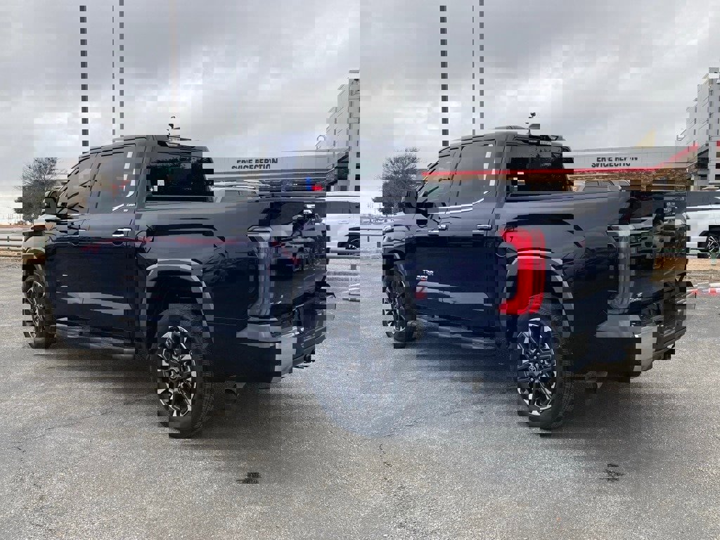 Used 2025 Toyota Tundra Limited image 7