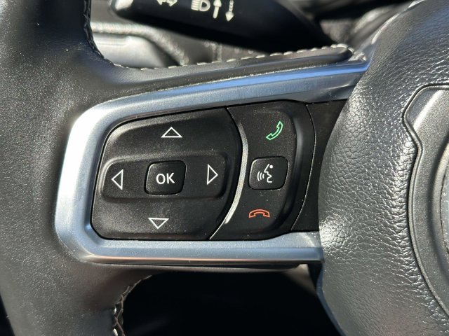 Used 2018 Jeep Wrangler Unlimited Sahara AWD/4WD image 10