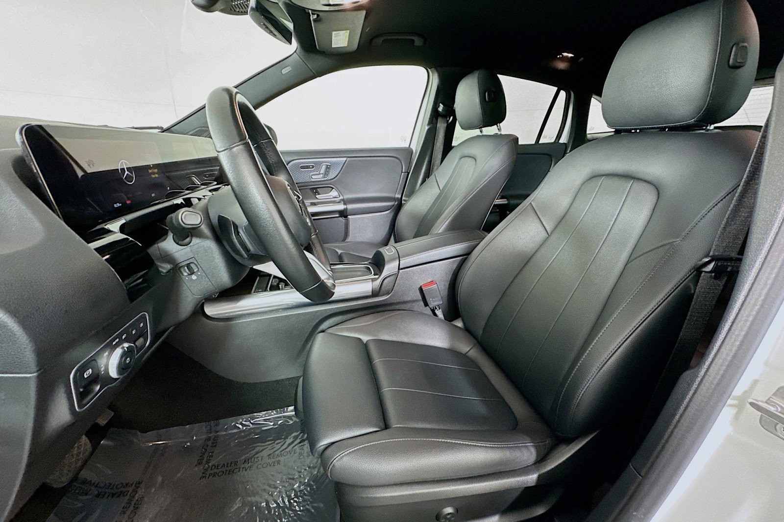 Used 2025 Mercedes-Benz GLA 250 4MATIC image 18