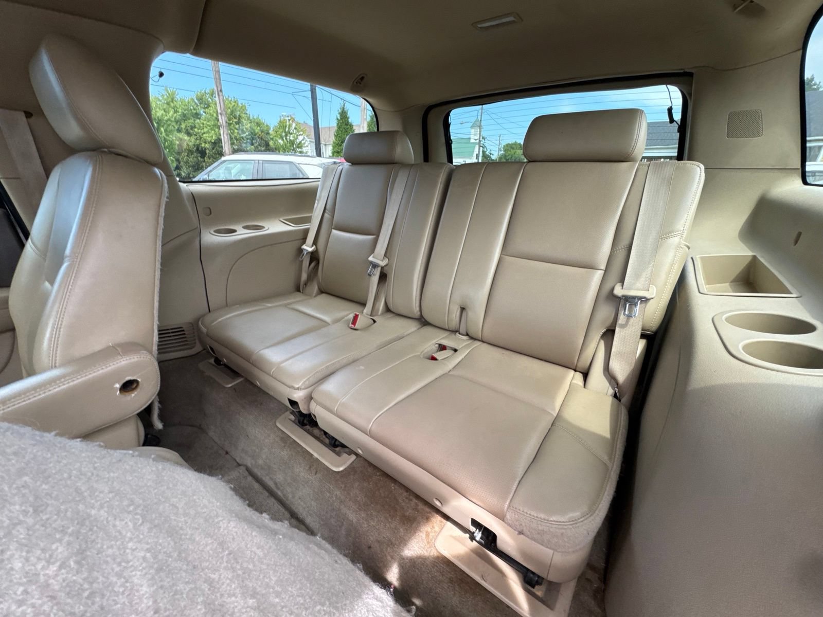 Used 2012 Chevrolet Suburban LTZ AWD/4WD image 31