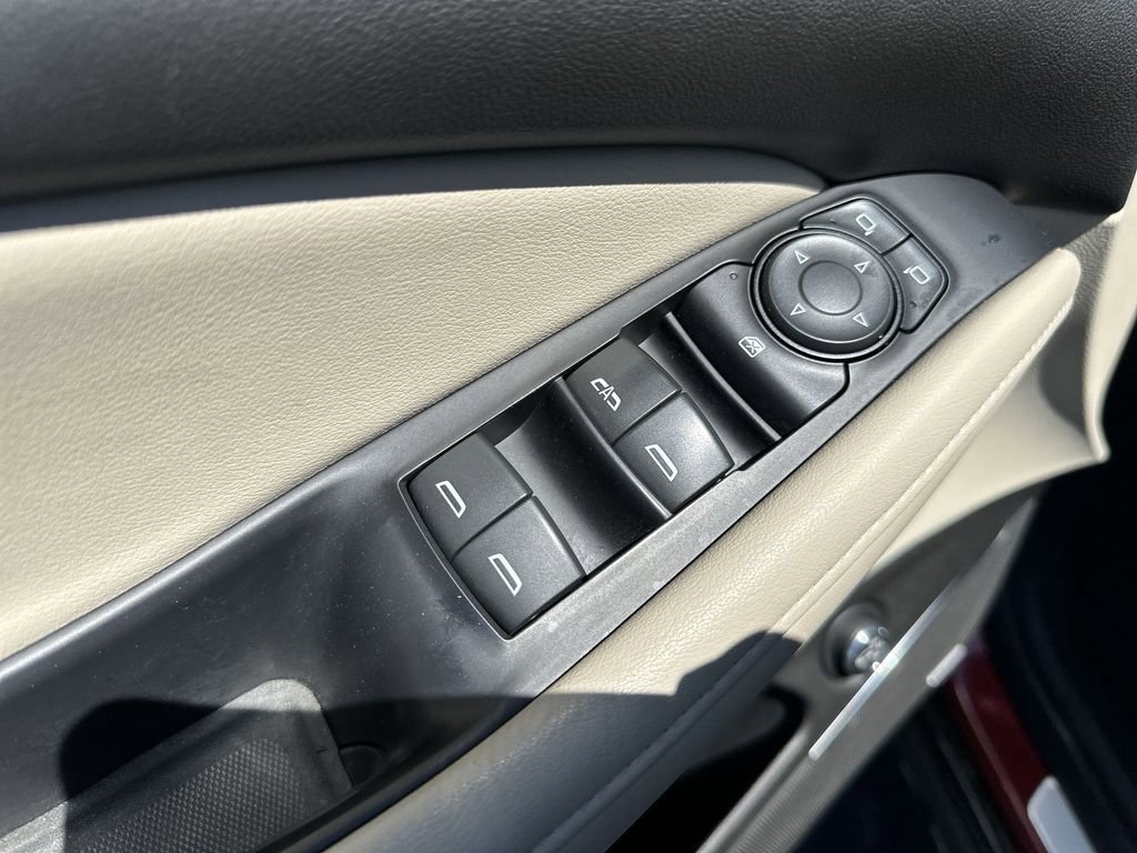 Used 2021 Buick Enclave Essence w/ Sound and Sites Package AWD/4WD image 19