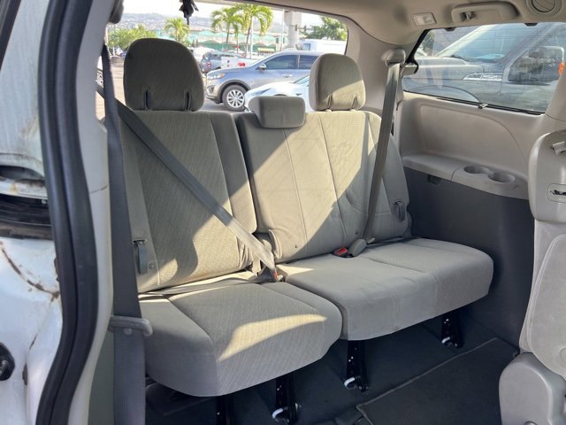 Used 2020 Toyota Sienna LE image 8