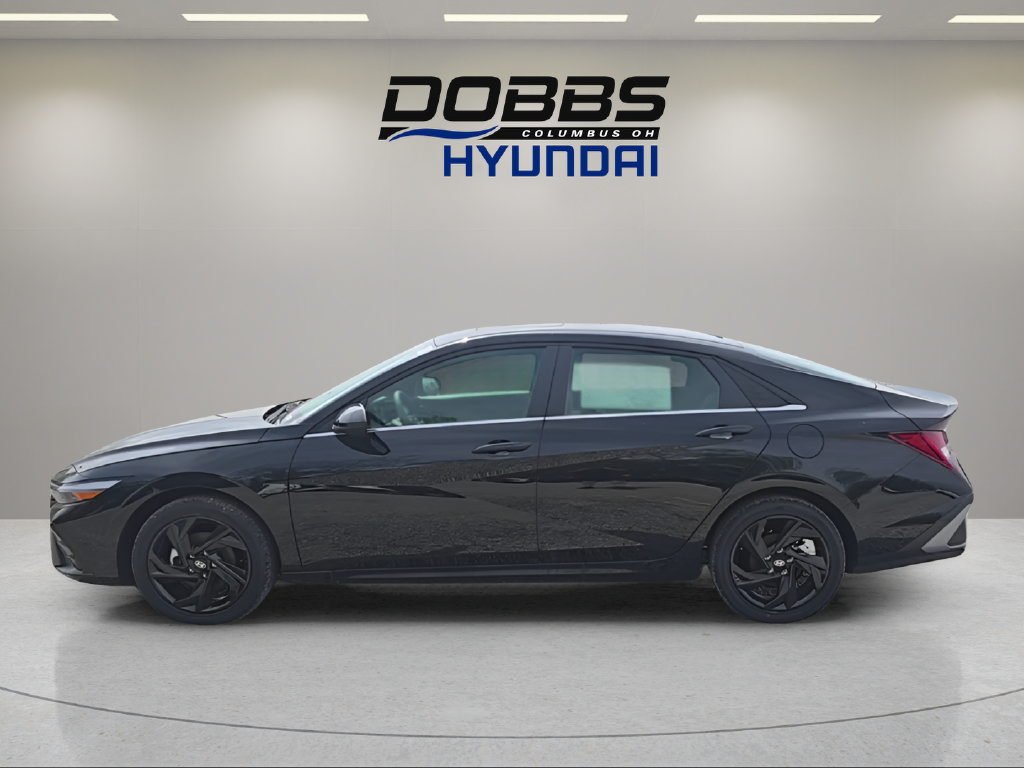 New 2026 Hyundai Elantra SEL Sport Premium FWD image 2