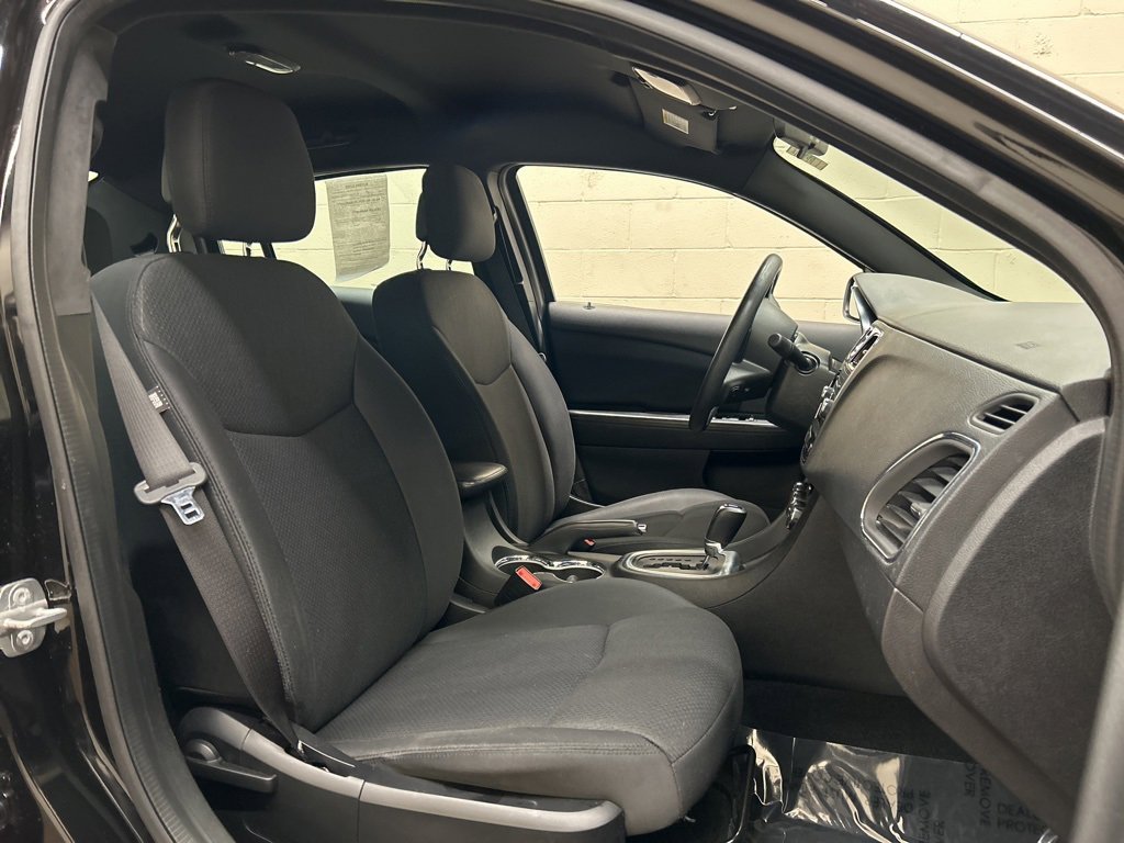 Used 2014 Chrysler 200 LX image 10