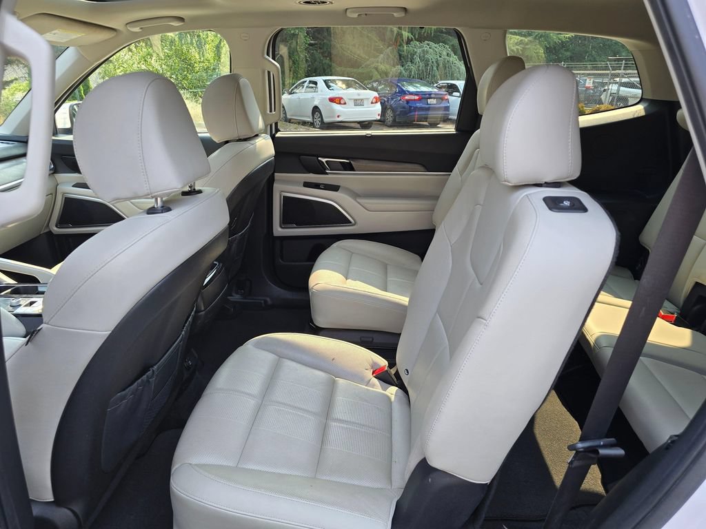 Used 2022 Kia Telluride EX w/ EX Premium Package AWD/4WD image 10