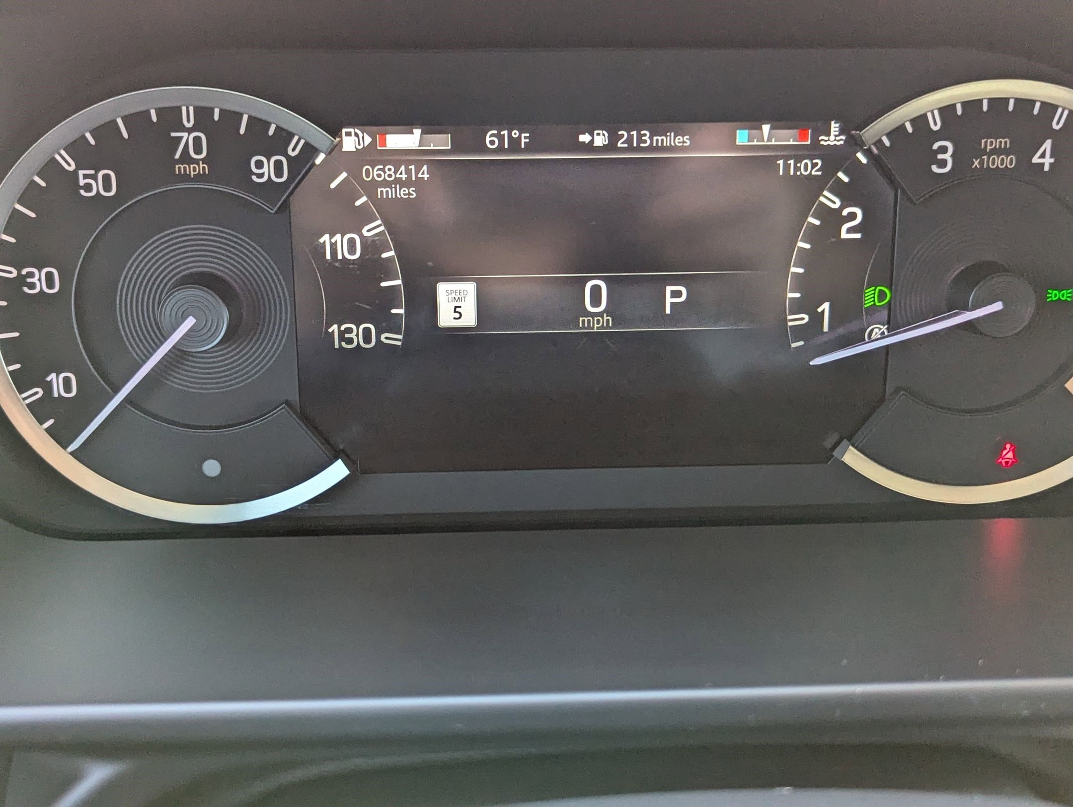 Used 2023 Land Rover Defender 110 image 16