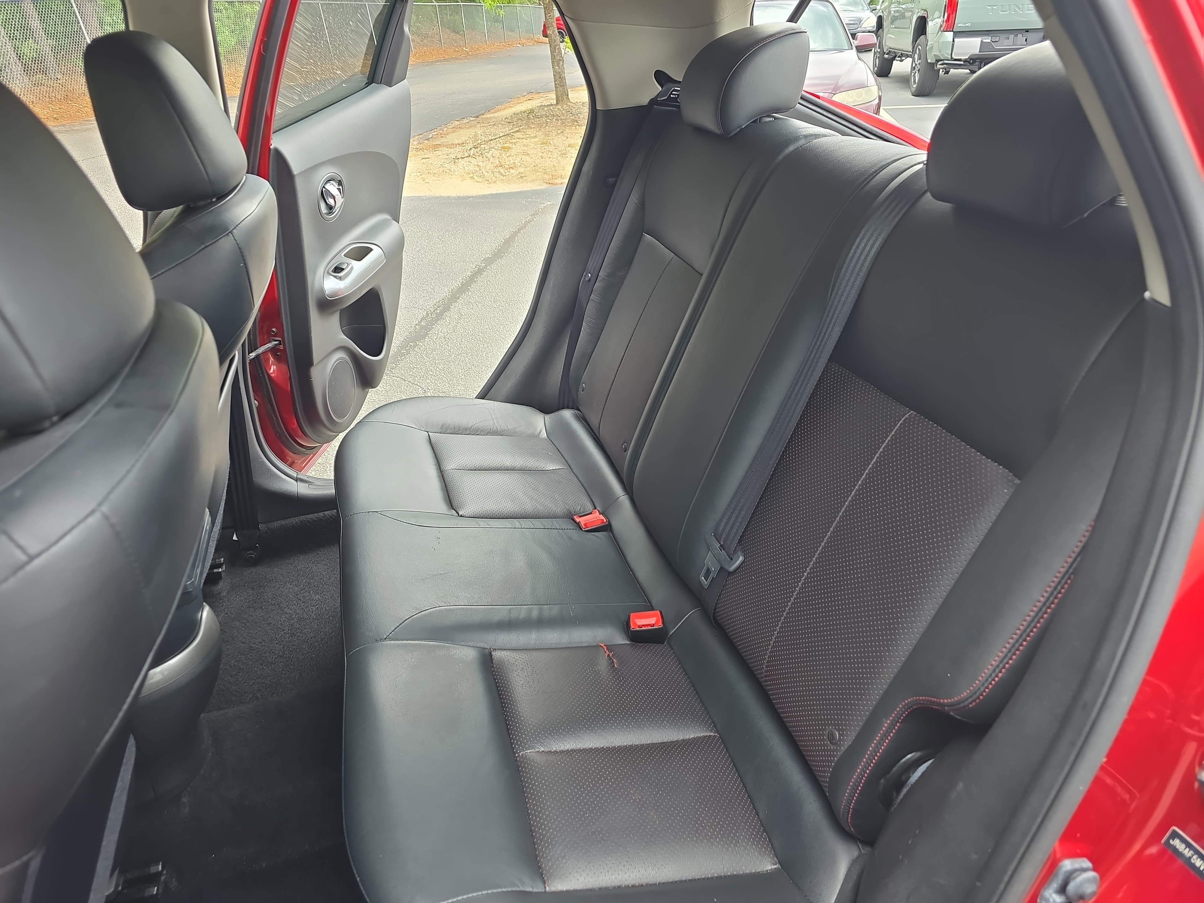 Used 2012 Nissan Juke SL AWD/4WD image 13