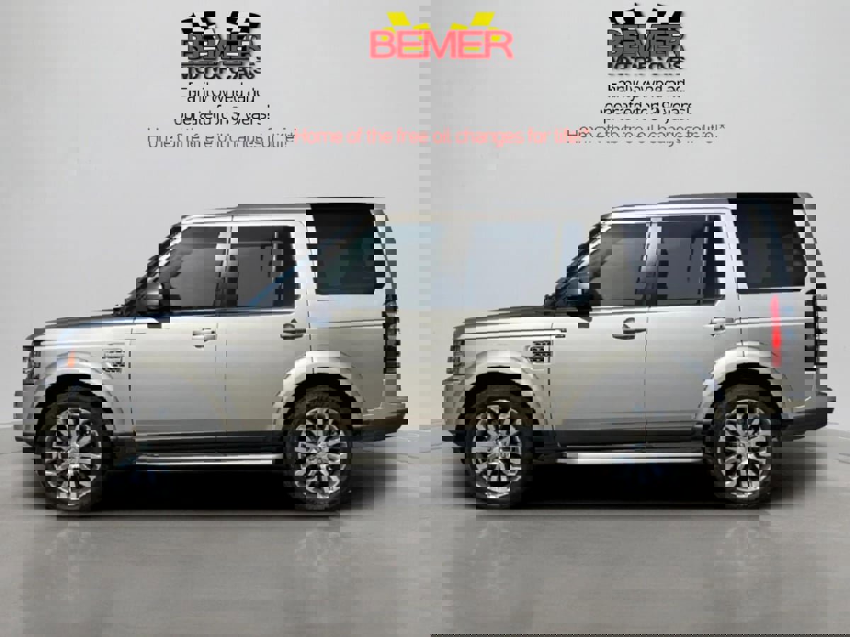 Used 2016 Land Rover LR4 HSE LUX image 2