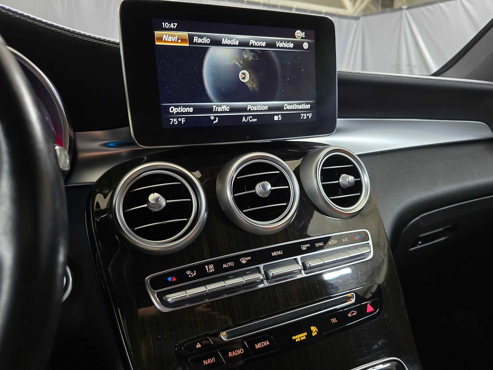 Used 2017 Mercedes-Benz GLC 300 4MATIC image 28