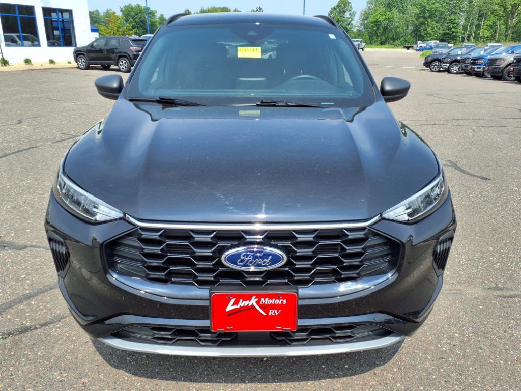 Certified 2024 Ford Escape ST-Line image 9