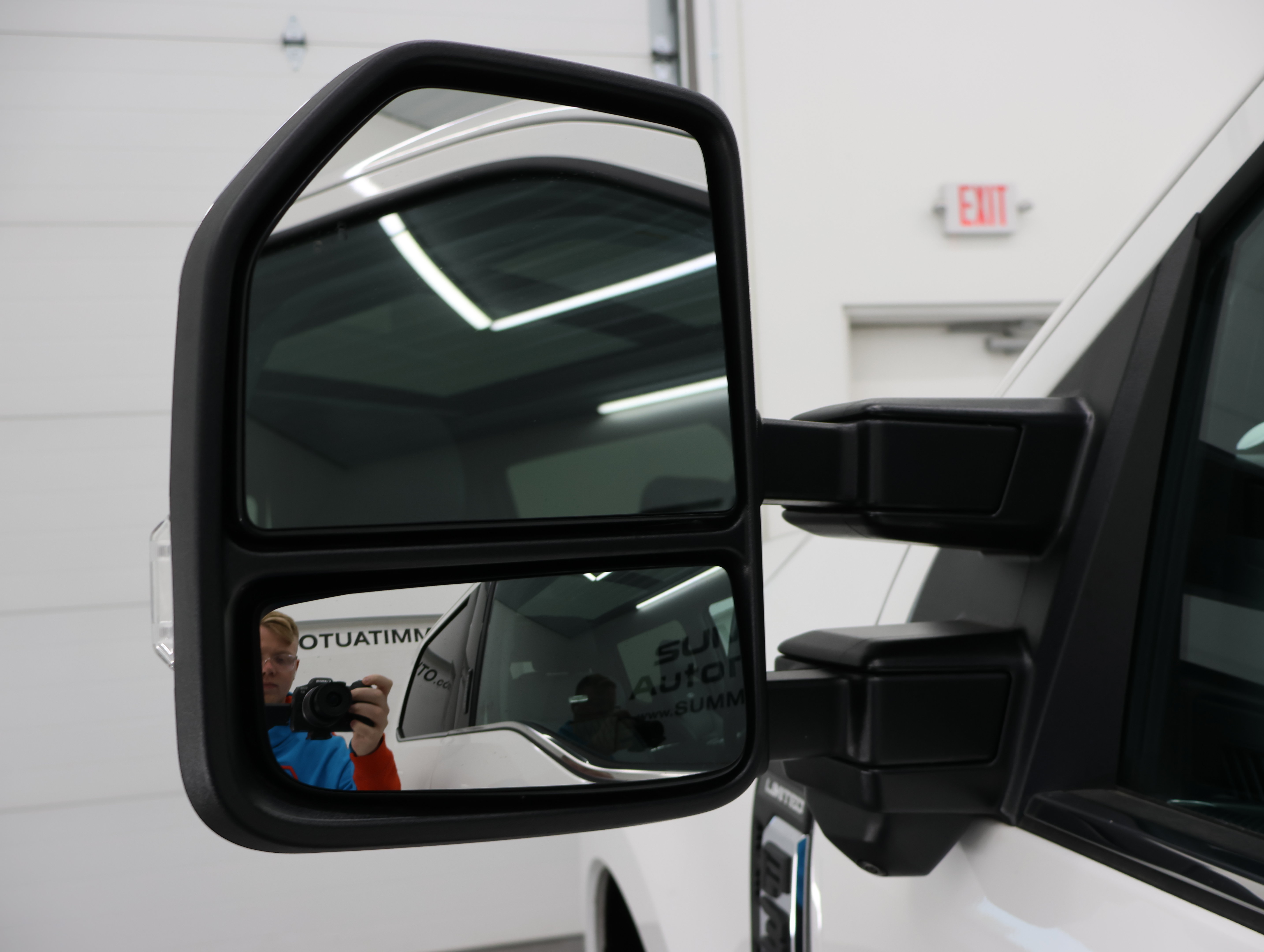 Used 2024 Ford F350 Limited w/ FX4 Off-Road Package AWD/4WD image 45