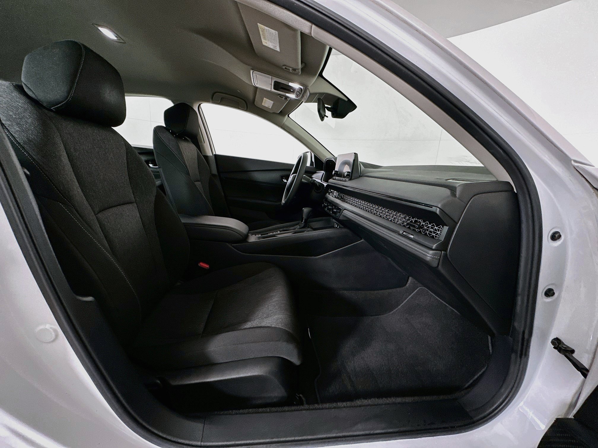 Used 2024 Honda Accord LX image 29