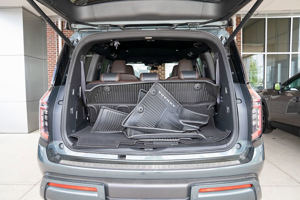 Used 2025 Nissan Armada SL w/ Captain's Chari Seat Package AWD/4WD image 5
