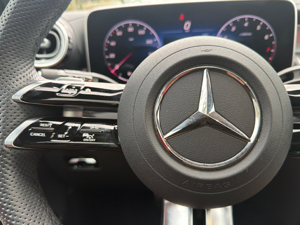 Used 2026 Mercedes-Benz GLC 300 4MATIC image 29