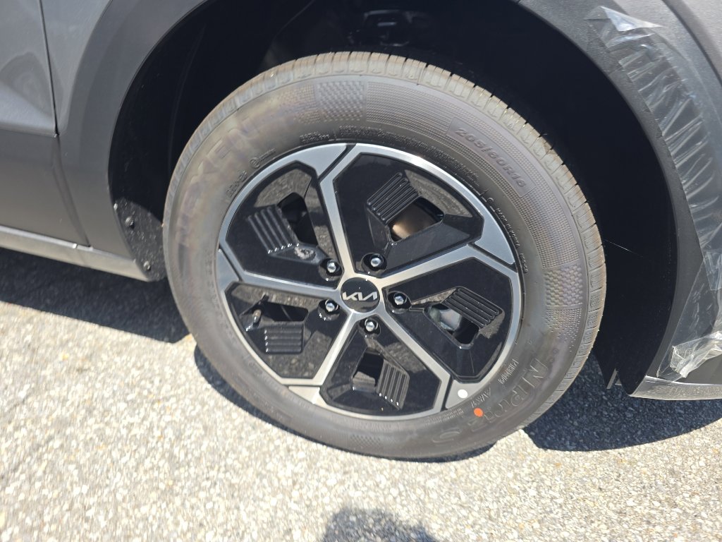 New 2026 Kia Niro LX FWD image 6