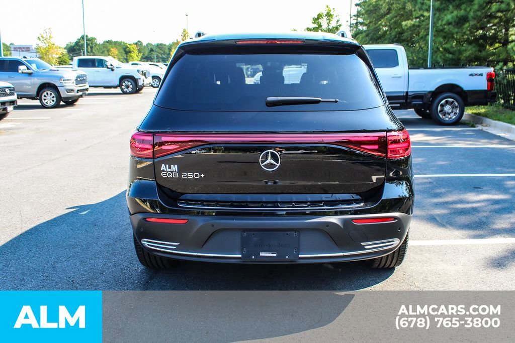 Used 2024 Mercedes-Benz EQB 250+ image 11