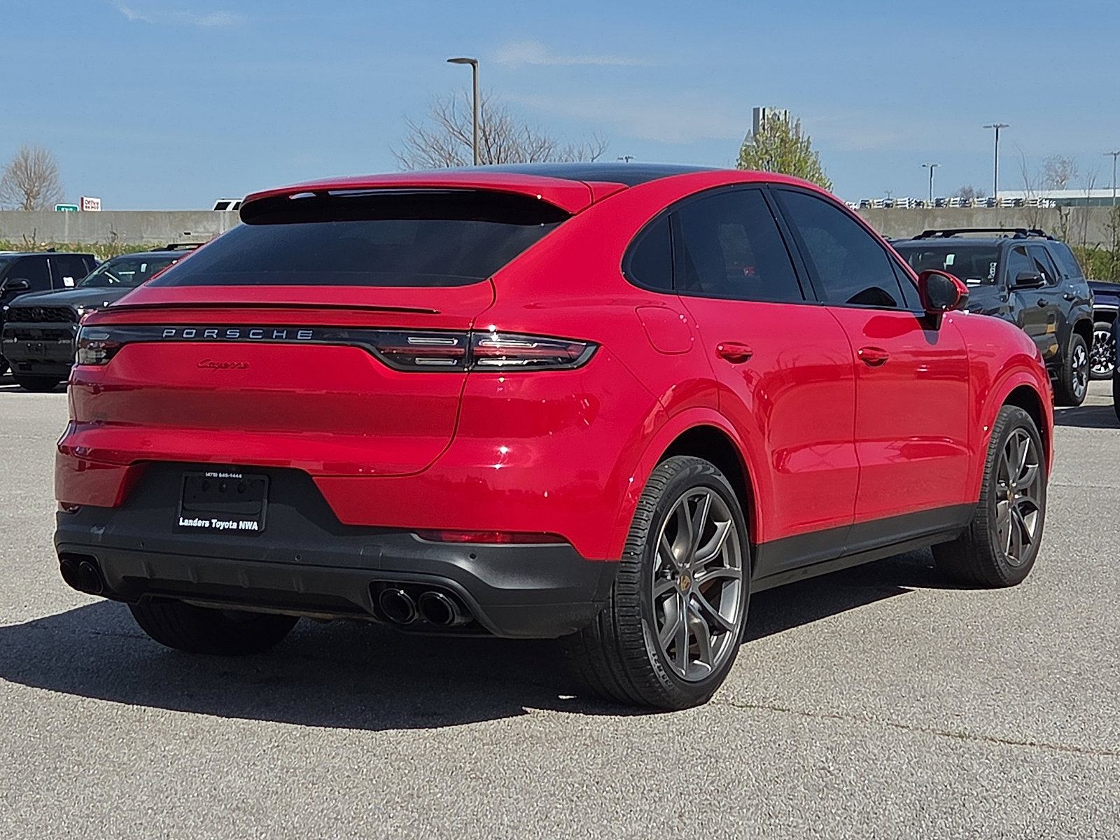 Used 2021 Porsche Cayenne Coupe image 5