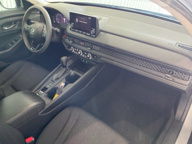 Certified 2025 Honda Accord SE image 20