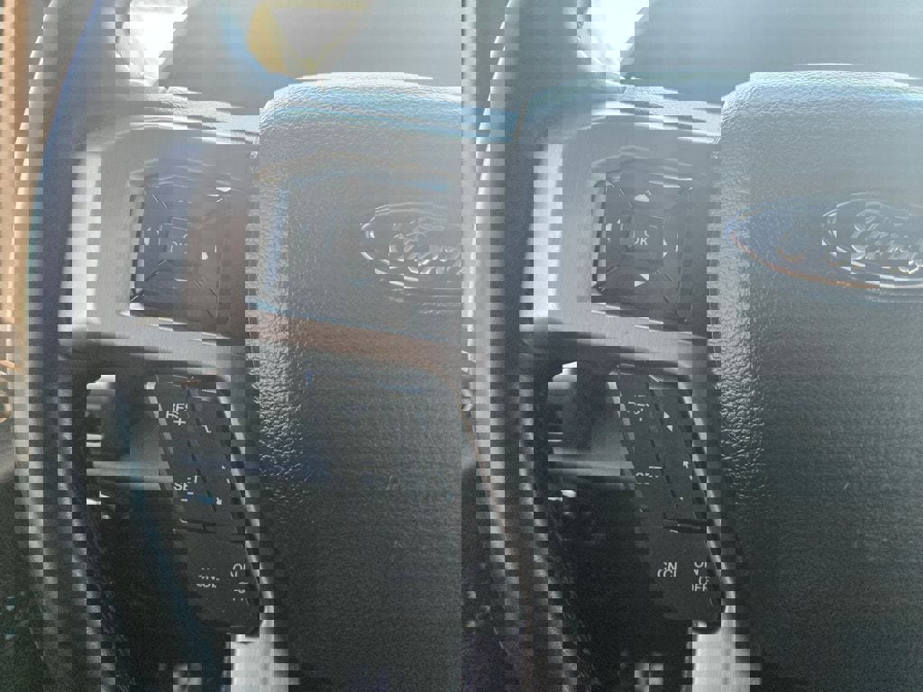 Used 2019 Ford F150 Platinum w/ Equipment Group 701A Luxury image 18