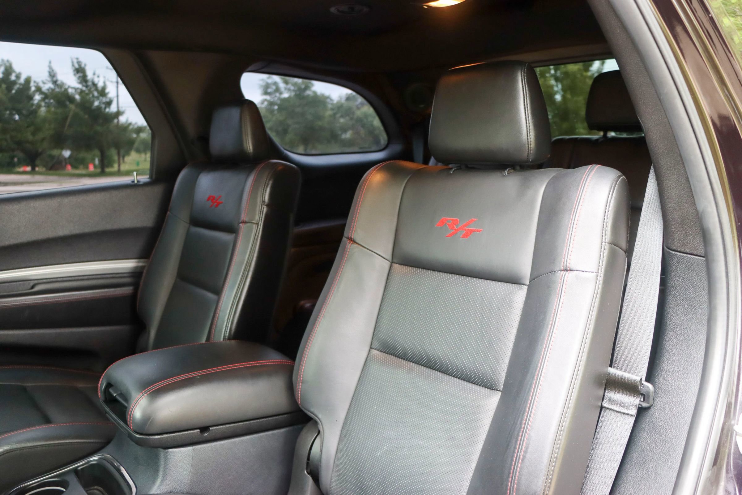 Used 2018 Dodge Durango R/T w/ Technology Group AWD/4WD image 17