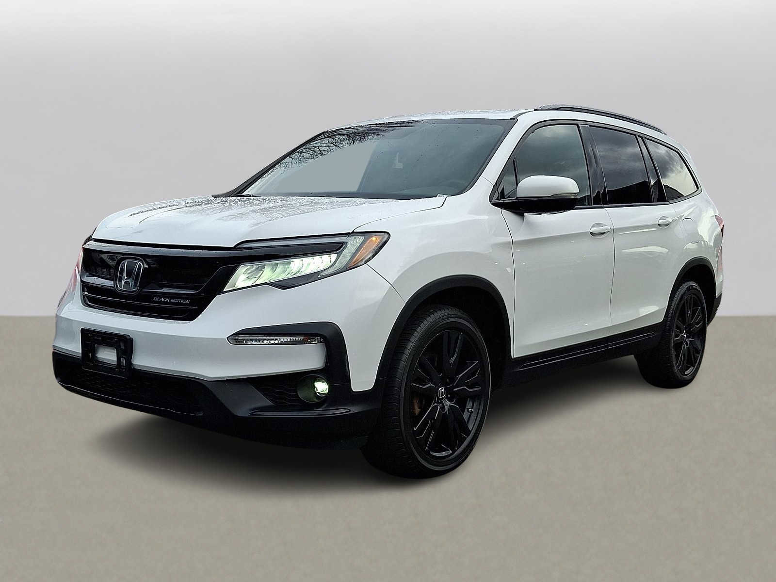 Used 2022 Honda Pilot Black Edition image 1