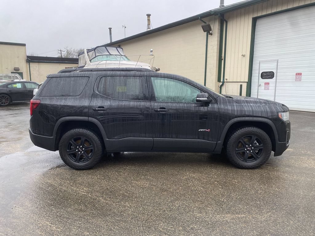 Used 2022 GMC Acadia AT4 w/ Preferred Package AWD/4WD image 4