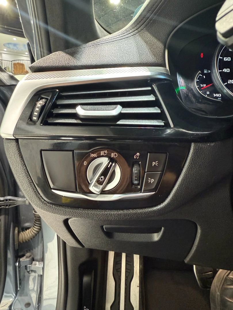 Used 2019 BMW M5 w/ Executive Package image 25