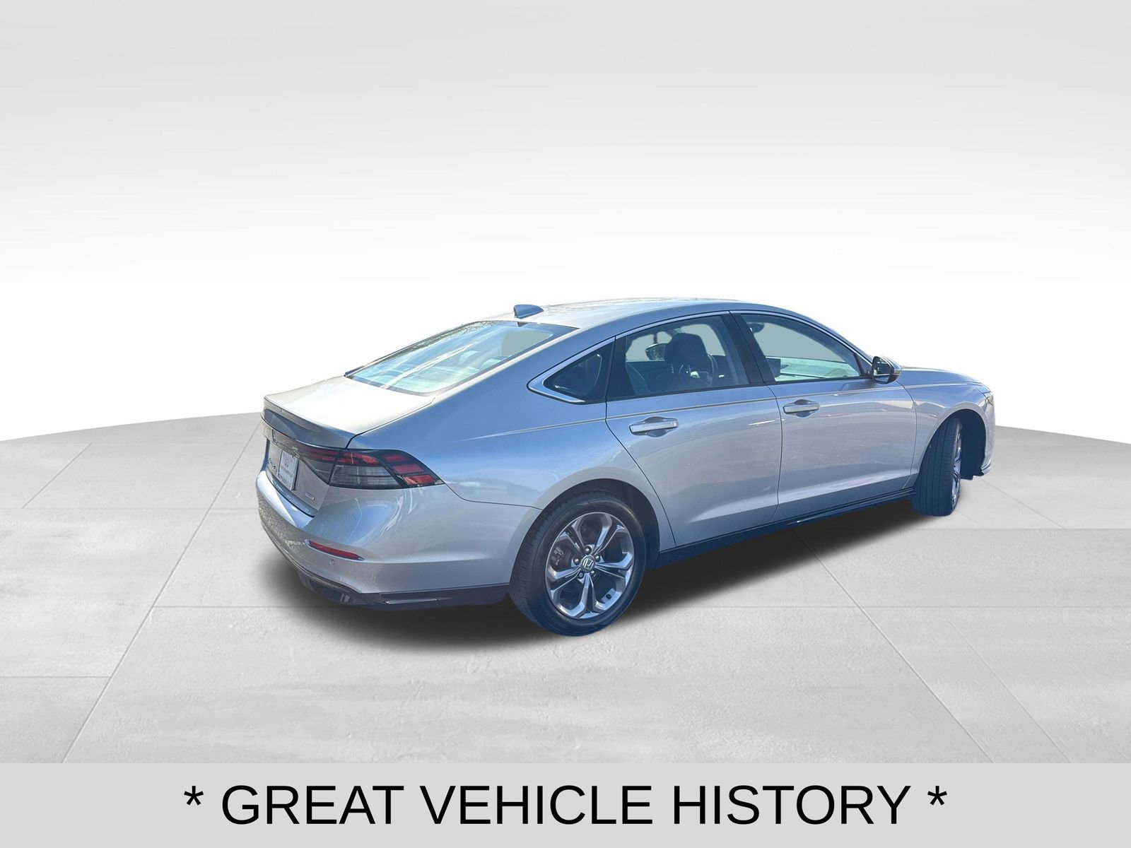 Used 2023 Honda Accord EX-L image 5