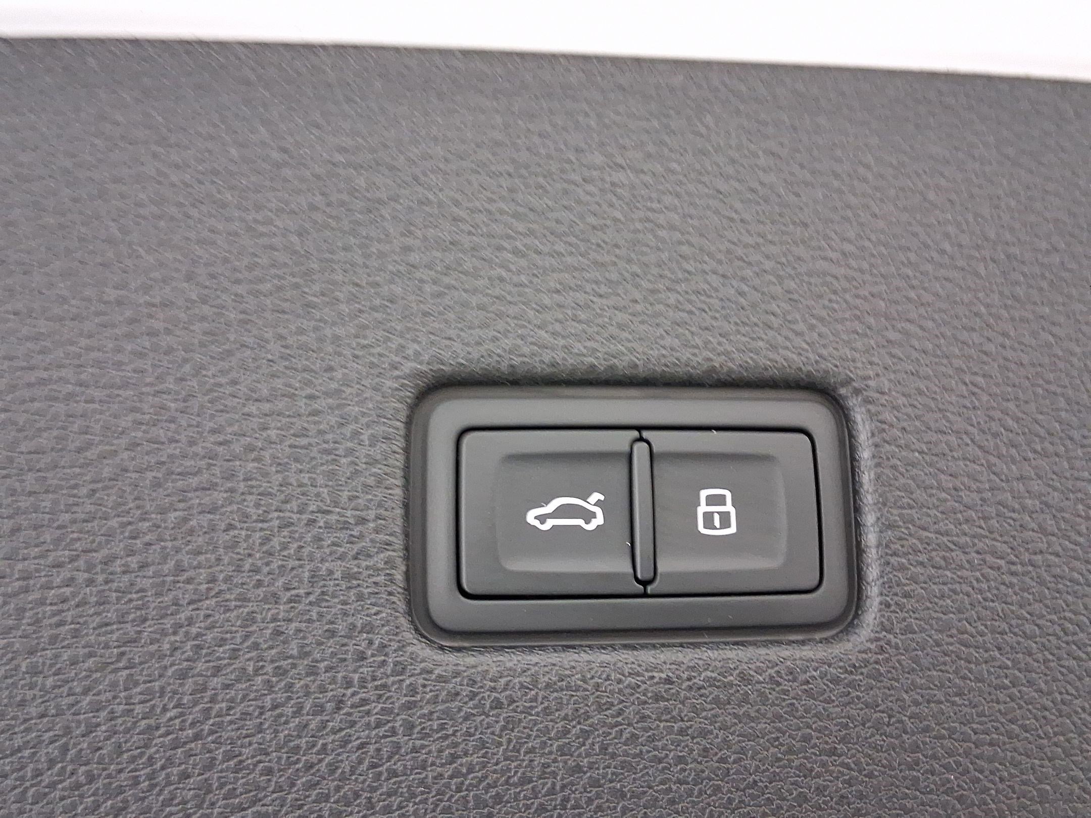 New 2026 Audi Q8 Premium Plus image 28