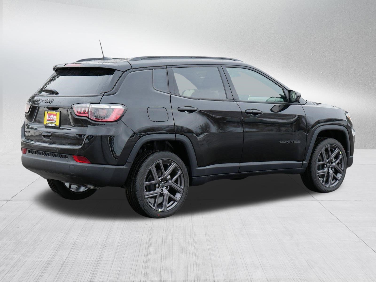 New 2026 Jeep Compass Limited w/ Sun, Sound & Navigation Group AWD/4WD image 7