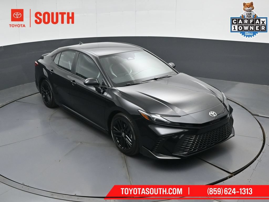 Used 2026 Toyota Camry SE FWD image 44