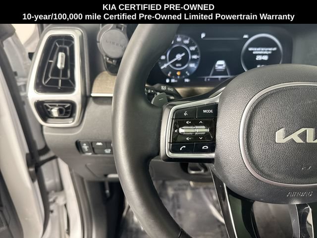 Certified 2023 Kia Sorento SX Prestige AWD/4WD image 11