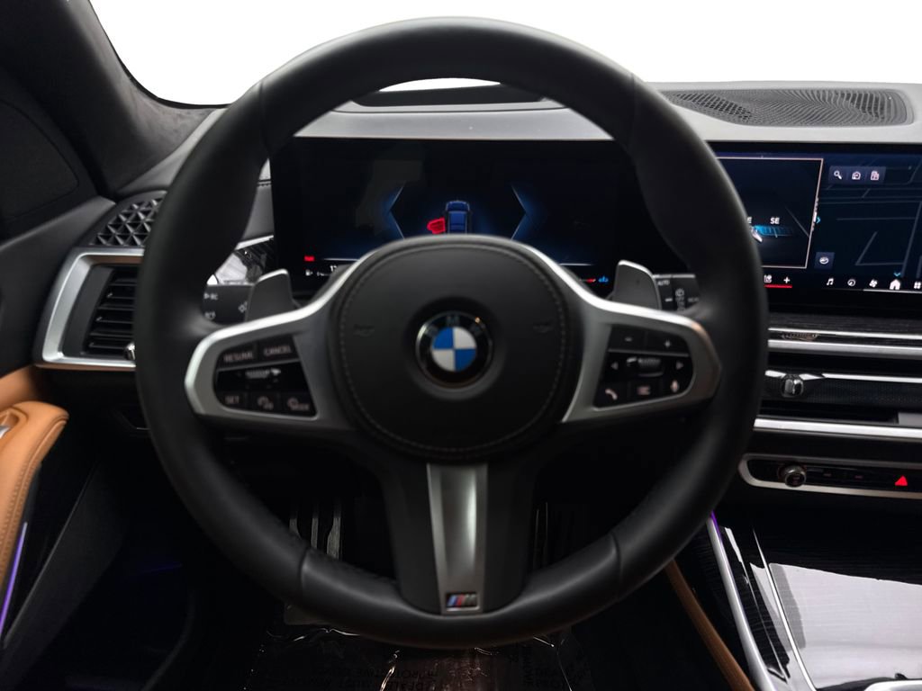 Used 2024 BMW X7 xDrive40i w/ M Sport Package image 61